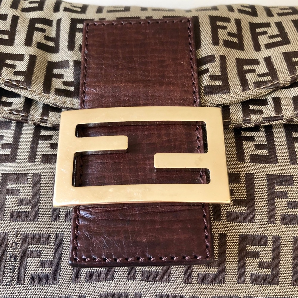 Vintage FENDI Zucchino Double Flap Mamma Baguette Bag in Brown Gold - Picture 7 of 15